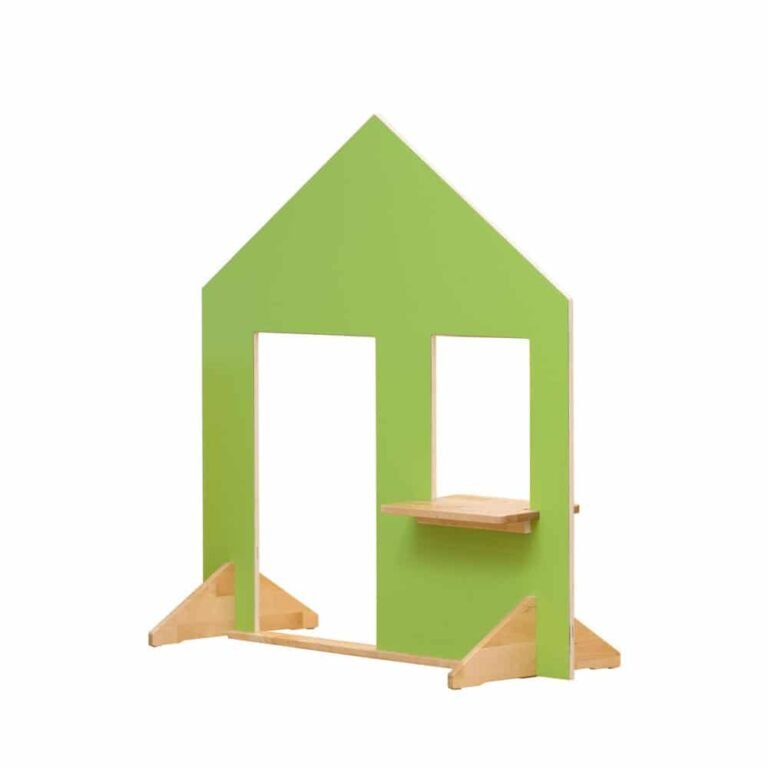 Play wall with doorway