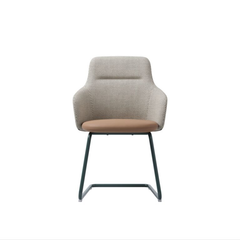Reco, chair with cantilever base