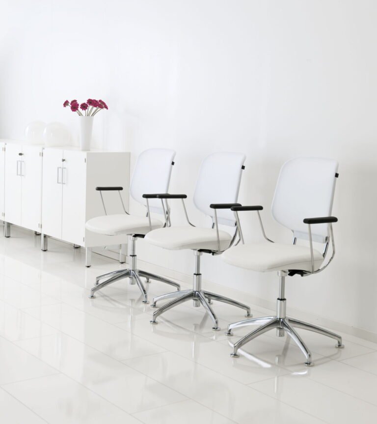 Savo Invite meeting chair, stylish meeting chair with or without wheels