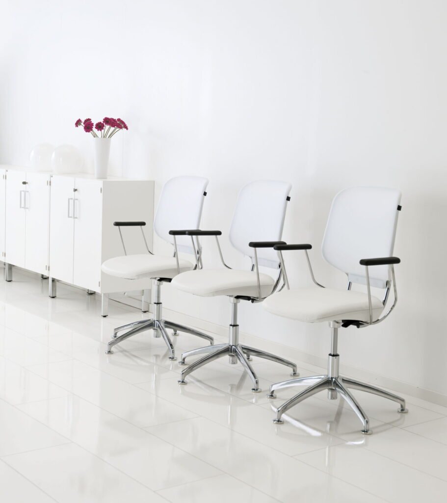 Savo Invite meeting chair, stylish meeting chair with or without wheels