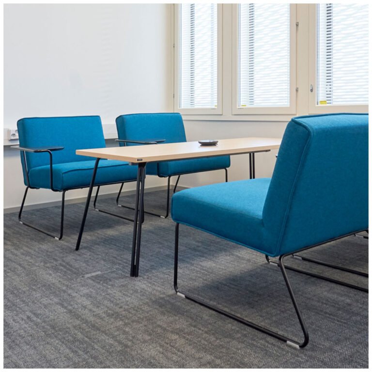 Tere Easy chair